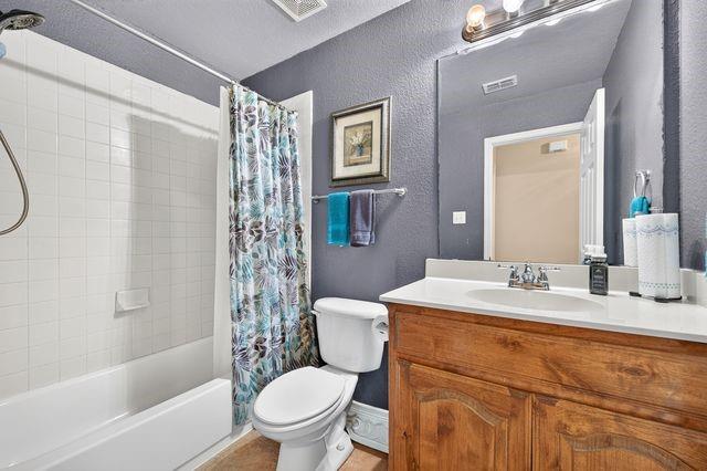 804 Bur Oak Drive Property Photo 12