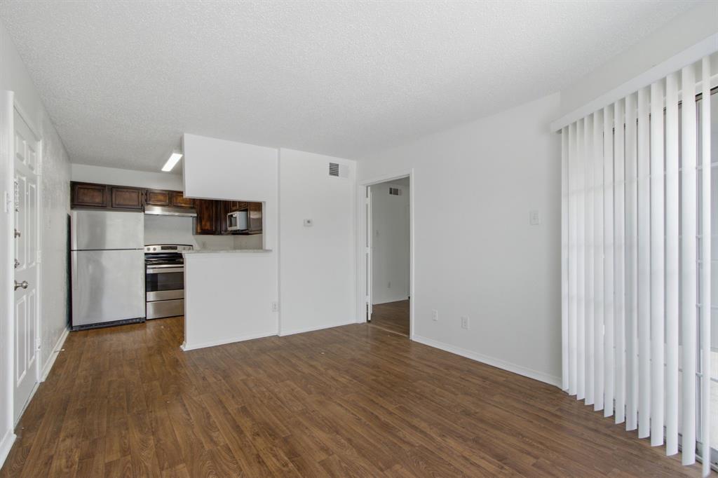 18333 Roehampton Drive 1323 Property Photo 2