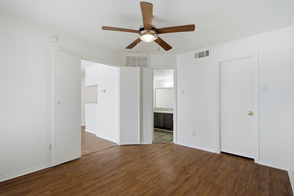 18333 Roehampton Drive 1323 Property Photo 7