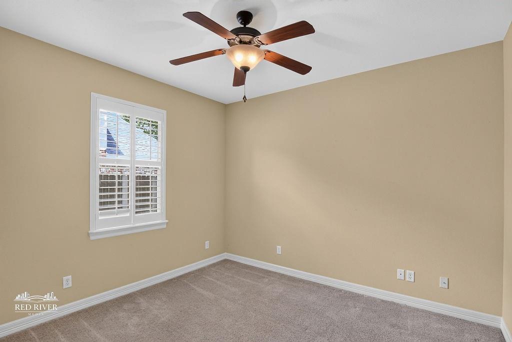 122 Hallette Drive Property Photo 37