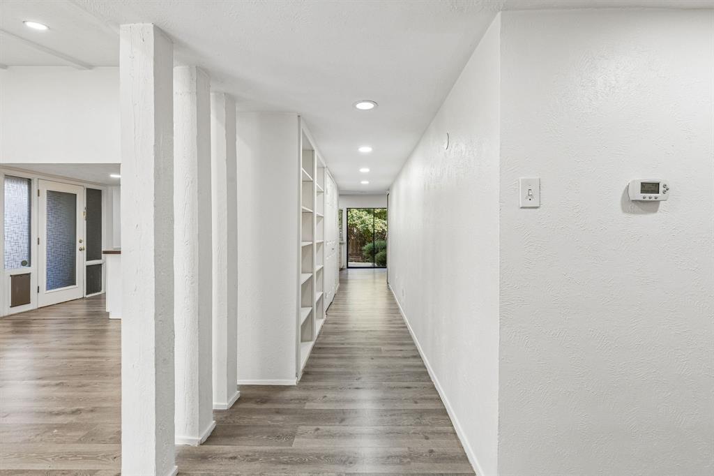 6403 Apache Court Property Photo 7