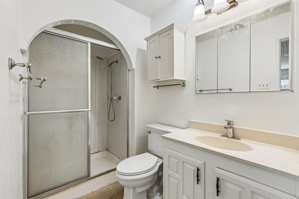 6403 Apache Court Property Photo 11