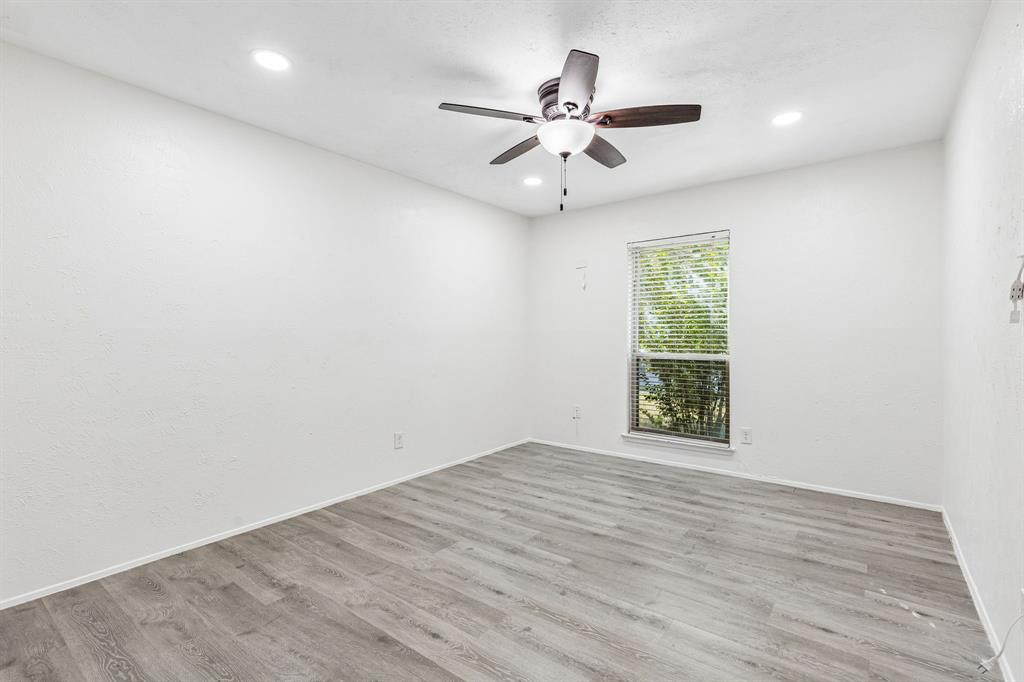 6403 Apache Court Property Photo 12