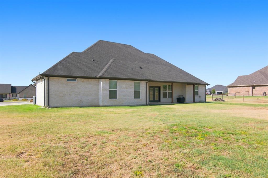 121 Friendship Way Property Photo 37