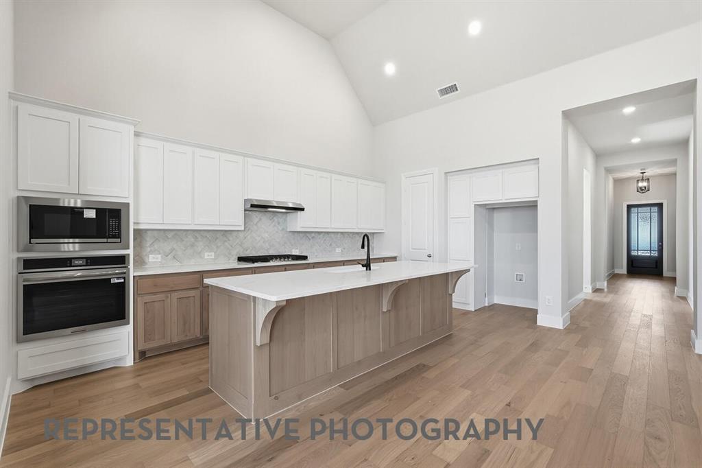 11305 Bratton Boulevard Property Photo 6