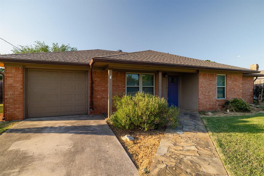 4 Cole Circle Property Photo 2