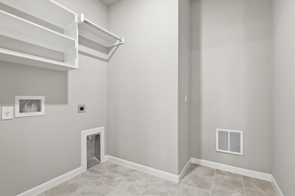1000 Rebecca Drive Property Photo 15