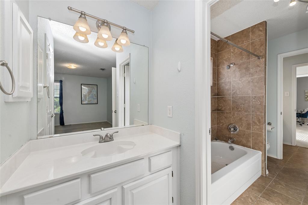 4202 Timberglen Road Property Photo 31