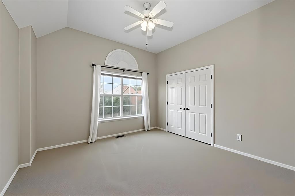 4202 Timberglen Road Property Photo 34