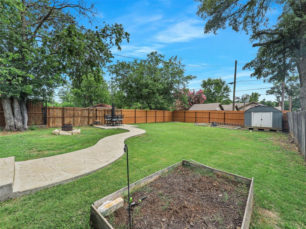 1200 W Walker Street Property Photo 6