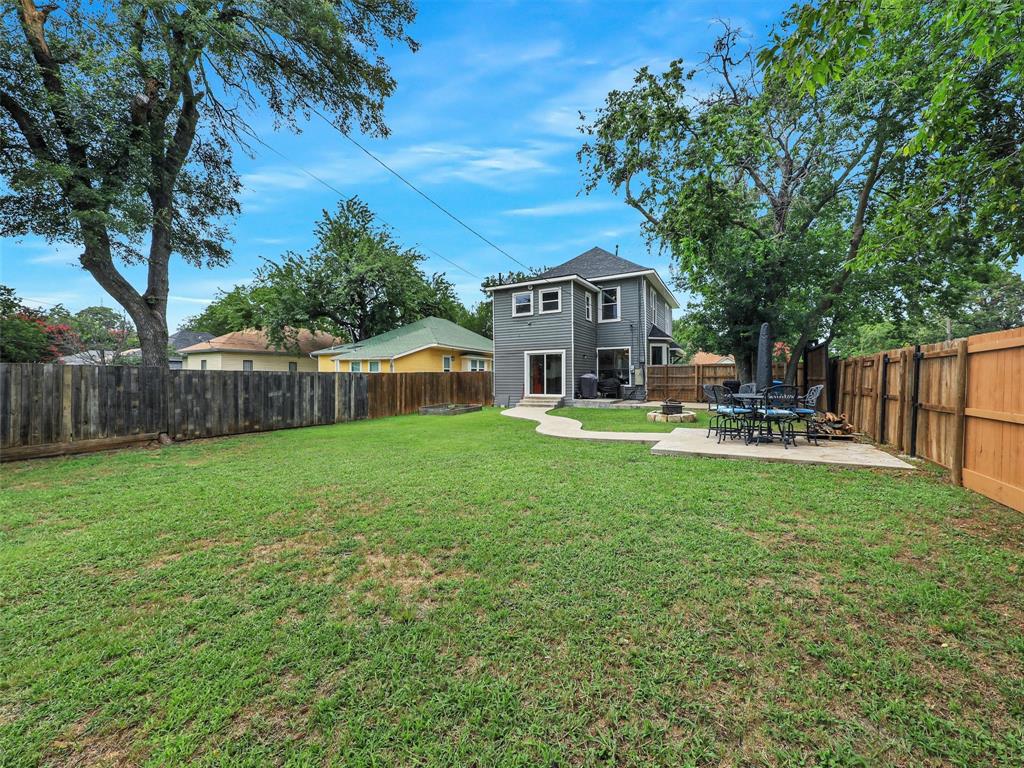 1200 W Walker Street Property Photo 8