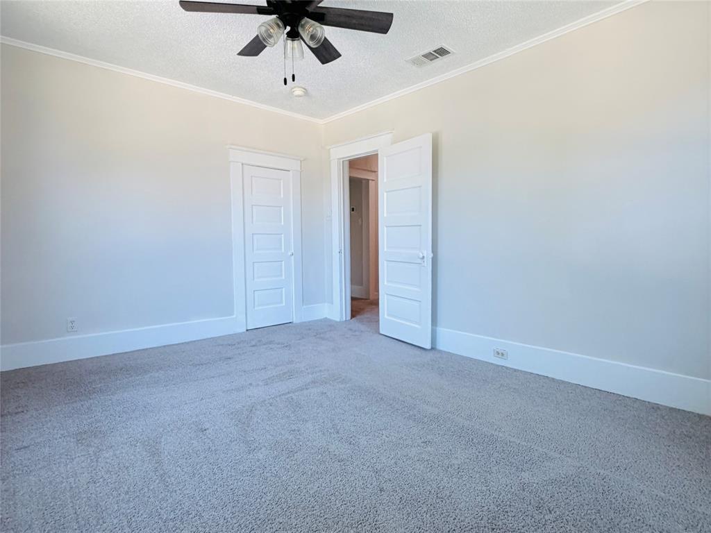 1200 W Walker Street Property Photo 27
