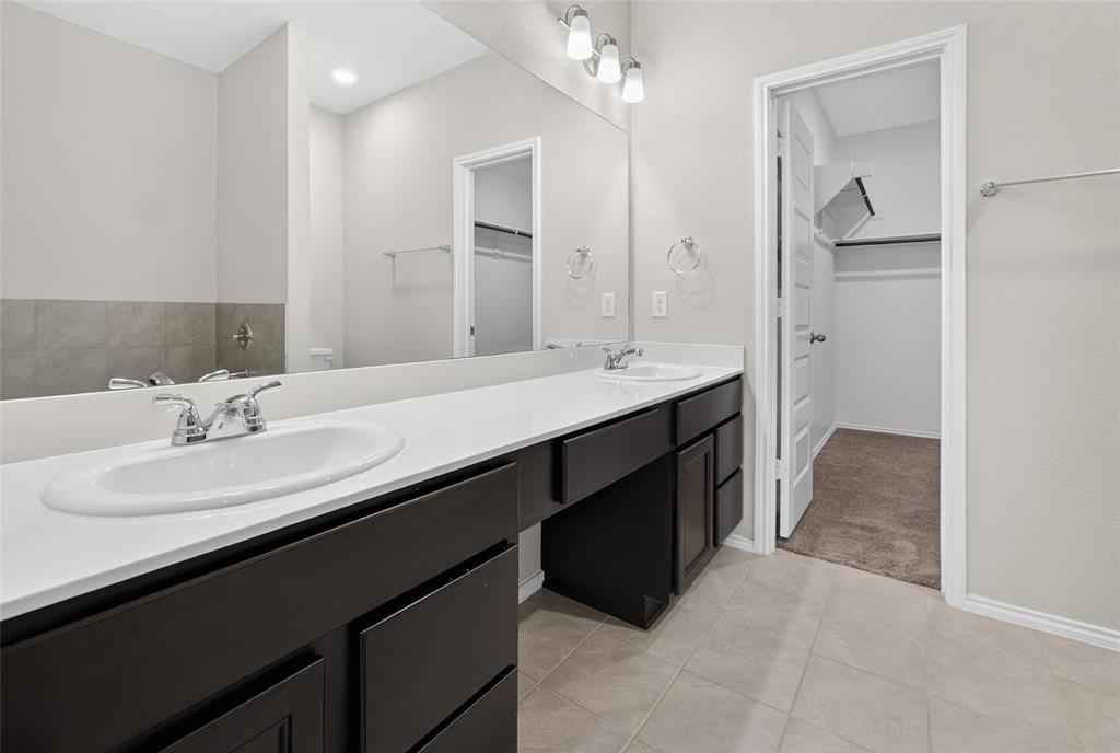 2800 Brittlebush Drive Property Photo 12