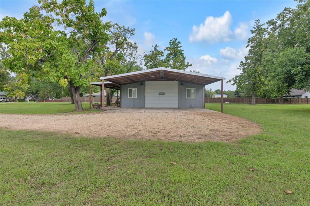 800 Sw 9th Property Photo 3