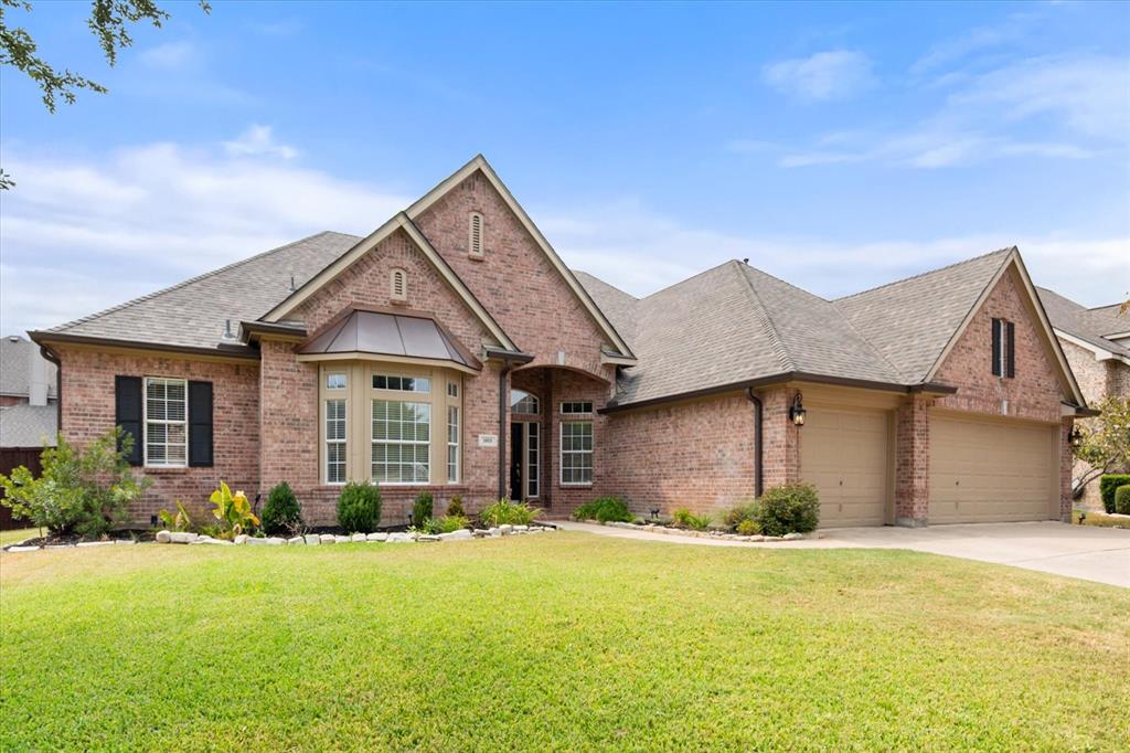 1815 Lakes Edge Boulevard Property Photo 1