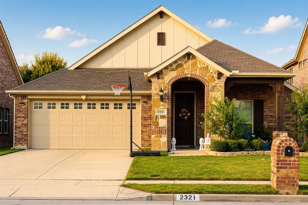 2321 PETUNIA LN Property Photo 1