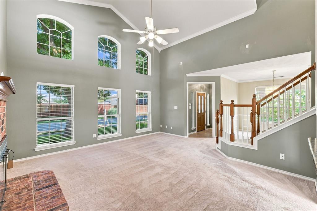 2740 Summertree Drive Property Photo 4