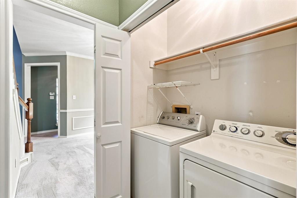 2740 Summertree Drive Property Photo 15