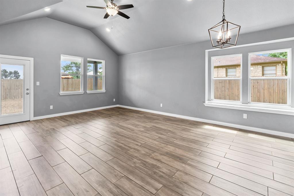 1202 Commerce Drive Property Photo 11
