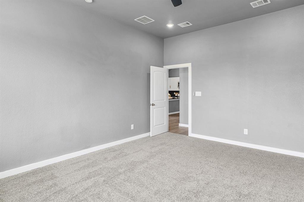 1202 Commerce Drive Property Photo 13