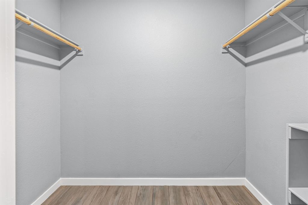 1202 Commerce Drive Property Photo 16