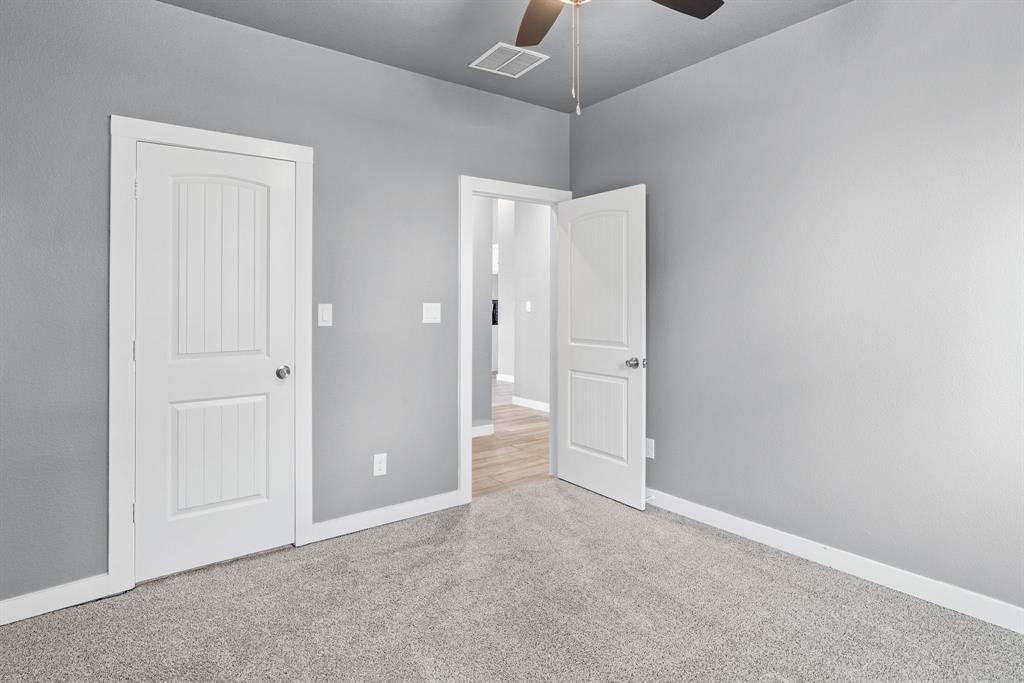 1202 Commerce Drive Property Photo 18