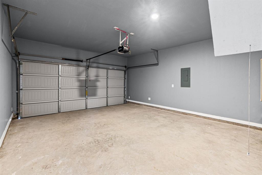 1202 Commerce Drive Property Photo 22