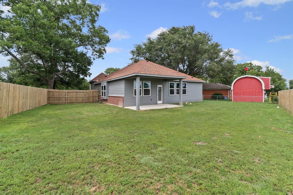 1202 Commerce Drive Property Photo 23
