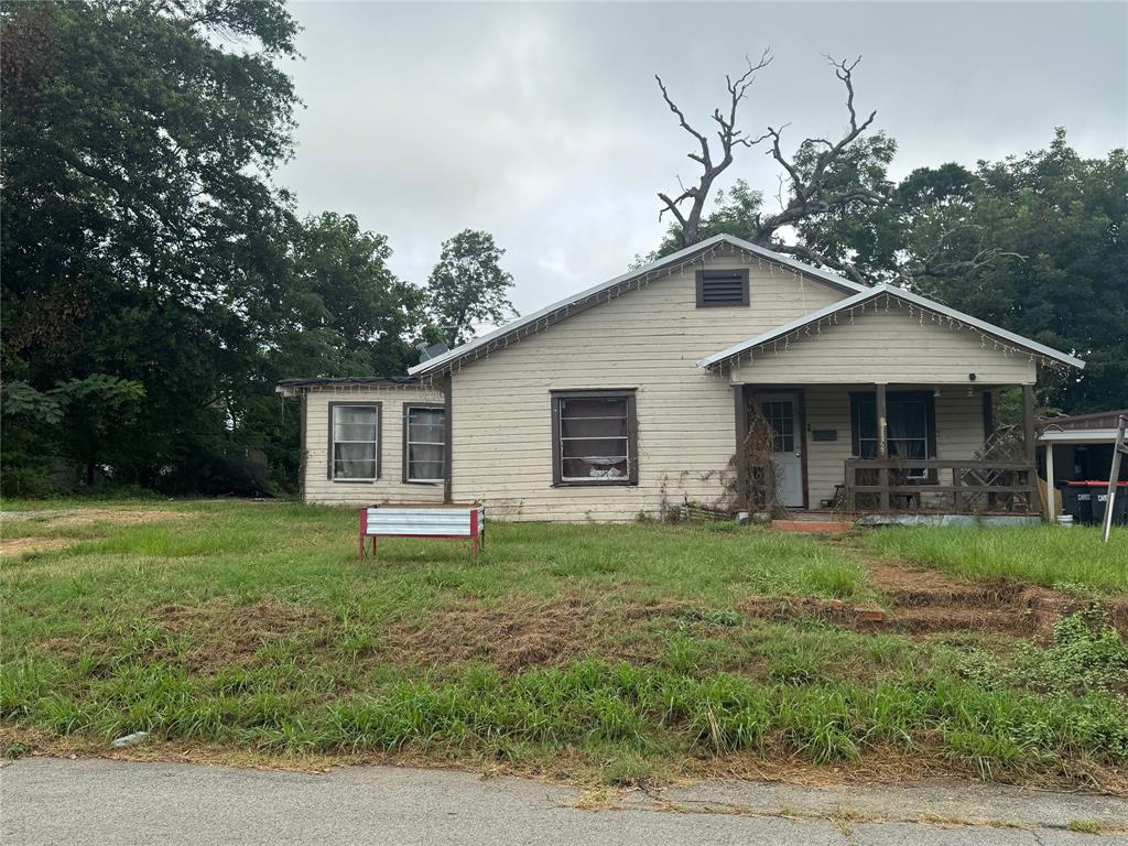 1523 Neathery Street Property Photo 1