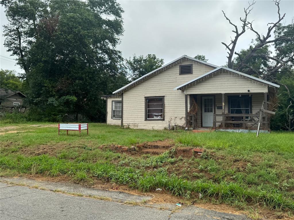 1523 Neathery Street Property Photo 2