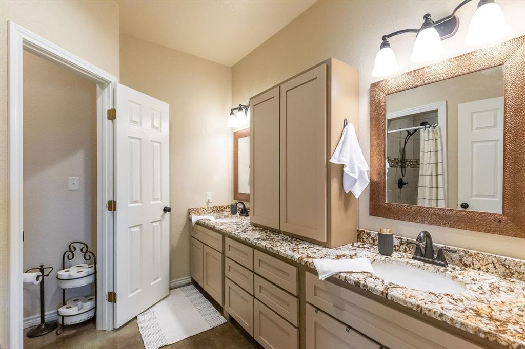 524 Avenue Q Property Photo 17