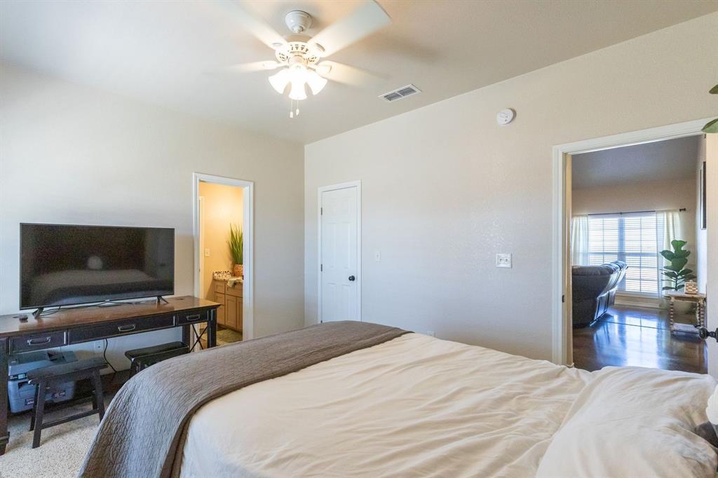 524 Avenue Q Property Photo 21