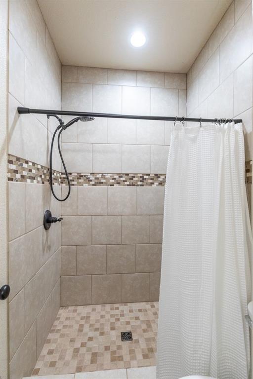 524 Avenue Q Property Photo 23