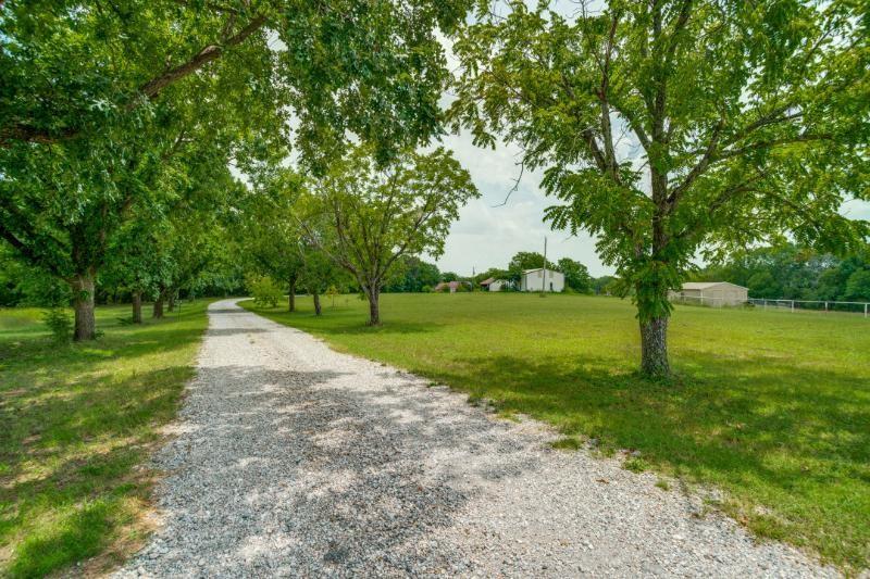 13399 Briarcove Road Property Photo 2