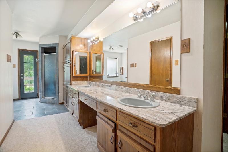 13399 Briarcove Road Property Photo 11