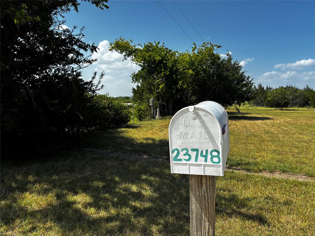 23748 N Us Highway 281 Property Photo 5