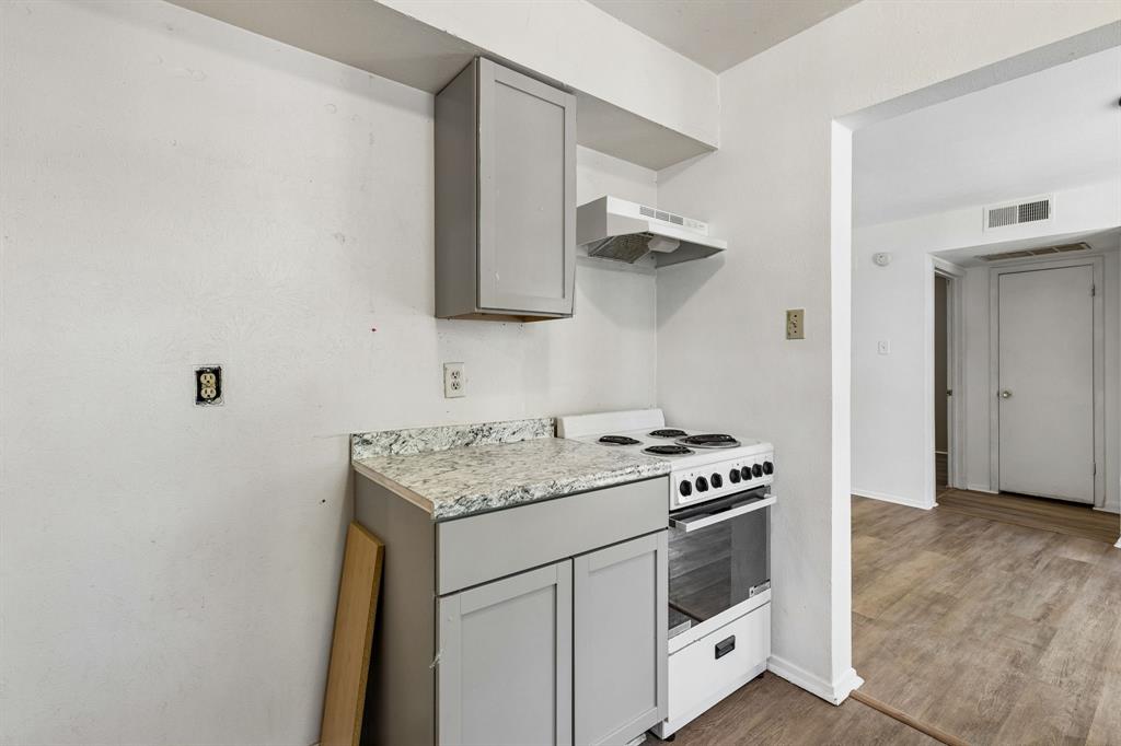 1823 Randolph Drive Property Photo 6