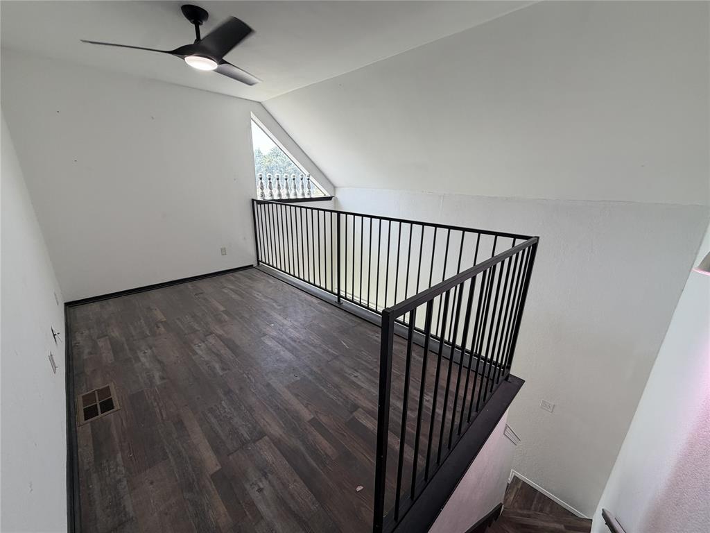 3125 Sondra Drive 201 Property Photo 8