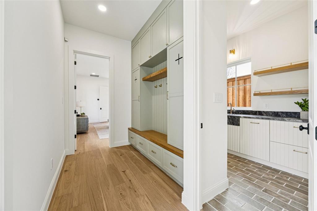 6860 Southridge Drive Property Photo 23