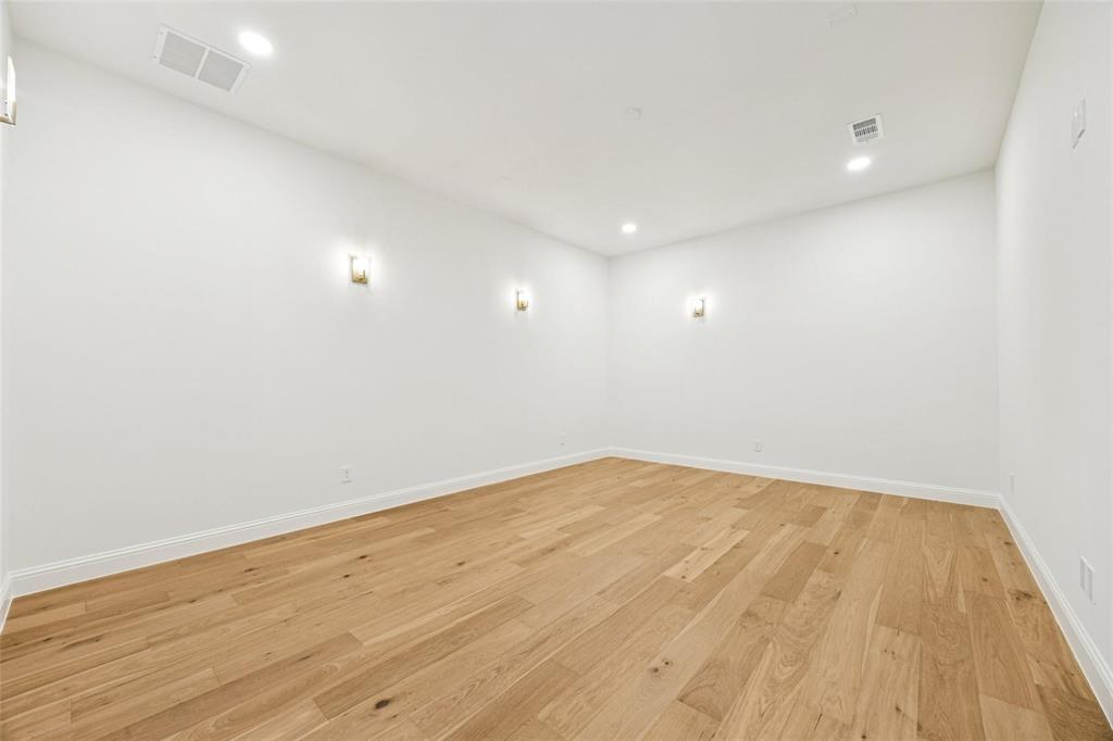 6860 Southridge Drive Property Photo 35