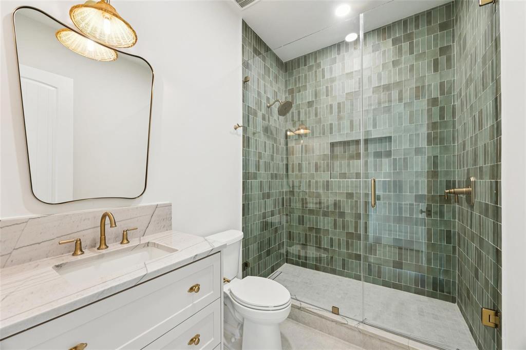 6860 Southridge Drive Property Photo 37