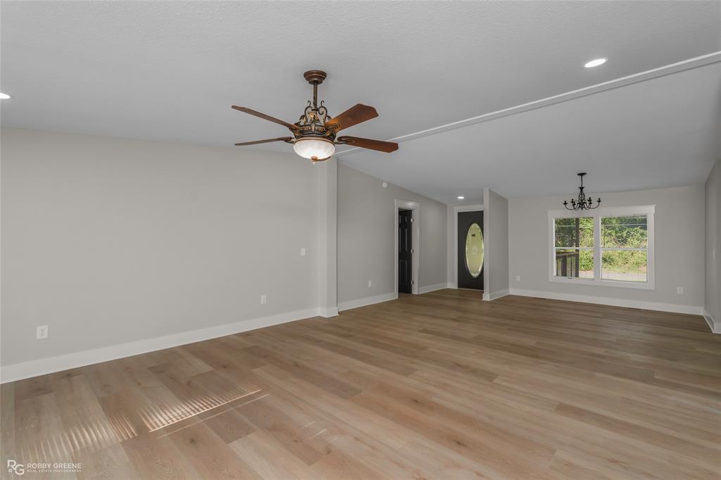 109 Amy Lane Property Photo 5