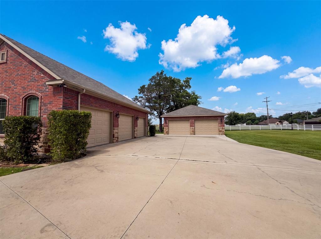 8580 Cedar Creek Lane Property Photo 18