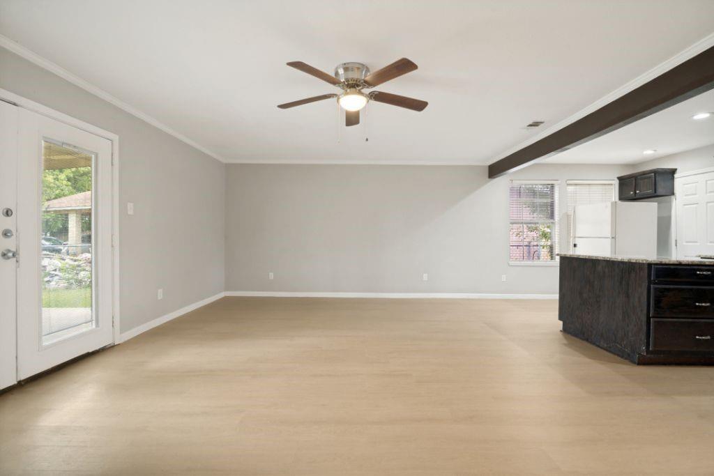 2426 Whit Drive Property Photo 7