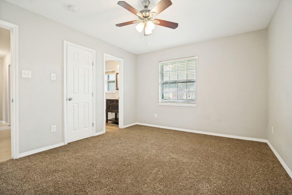 2426 Whit Drive Property Photo 11