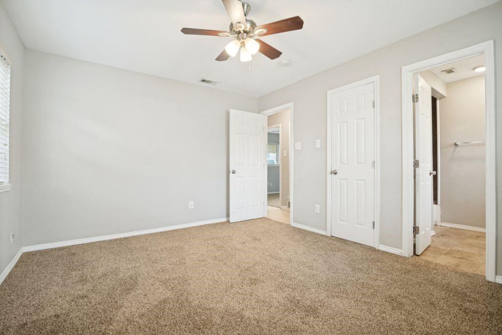 2426 Whit Drive Property Photo 12