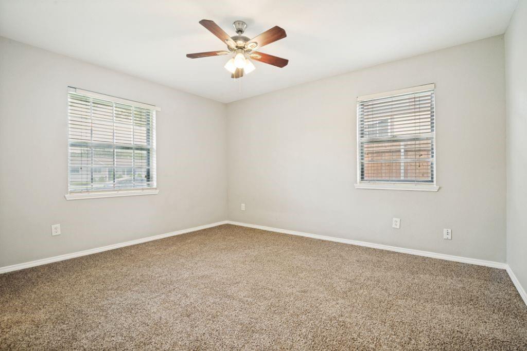 2426 Whit Drive Property Photo 13