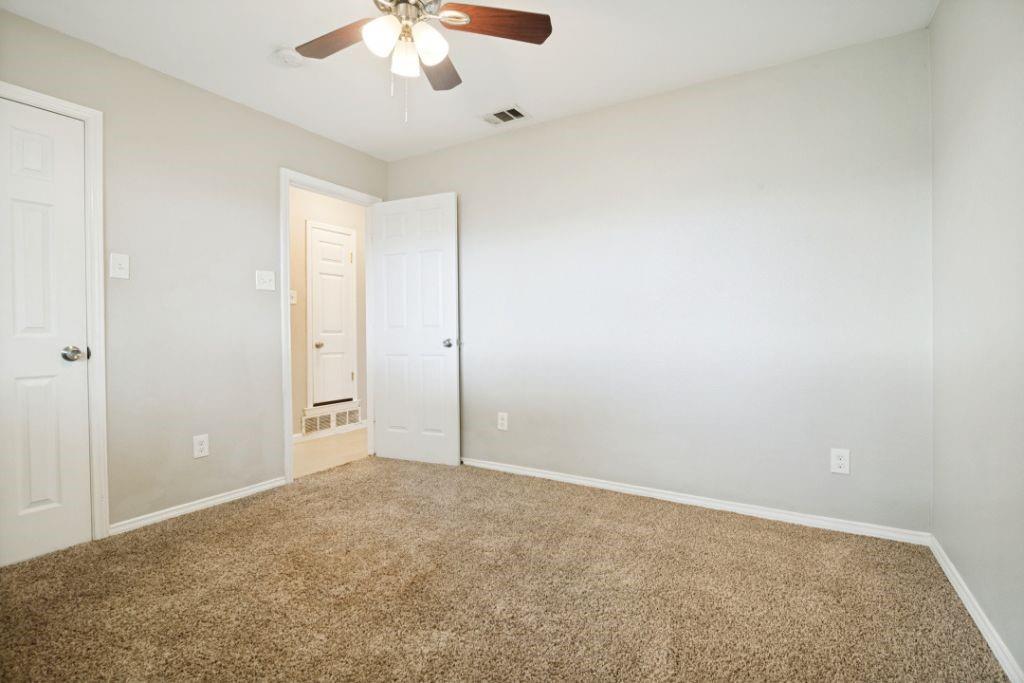 2426 Whit Drive Property Photo 16