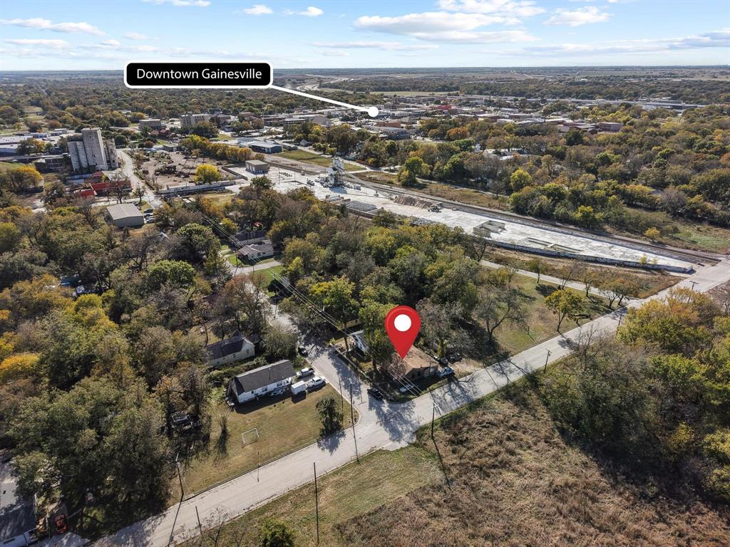 625 Denison Street Property Photo 1