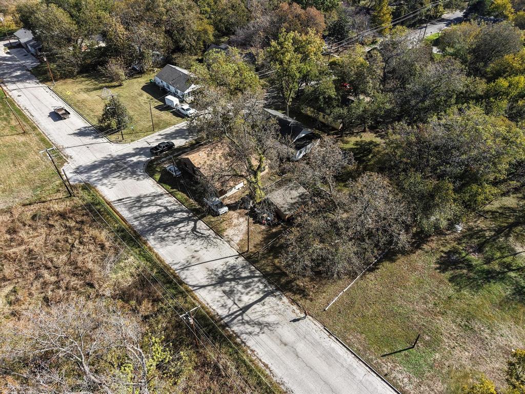625 Denison Street Property Photo 12